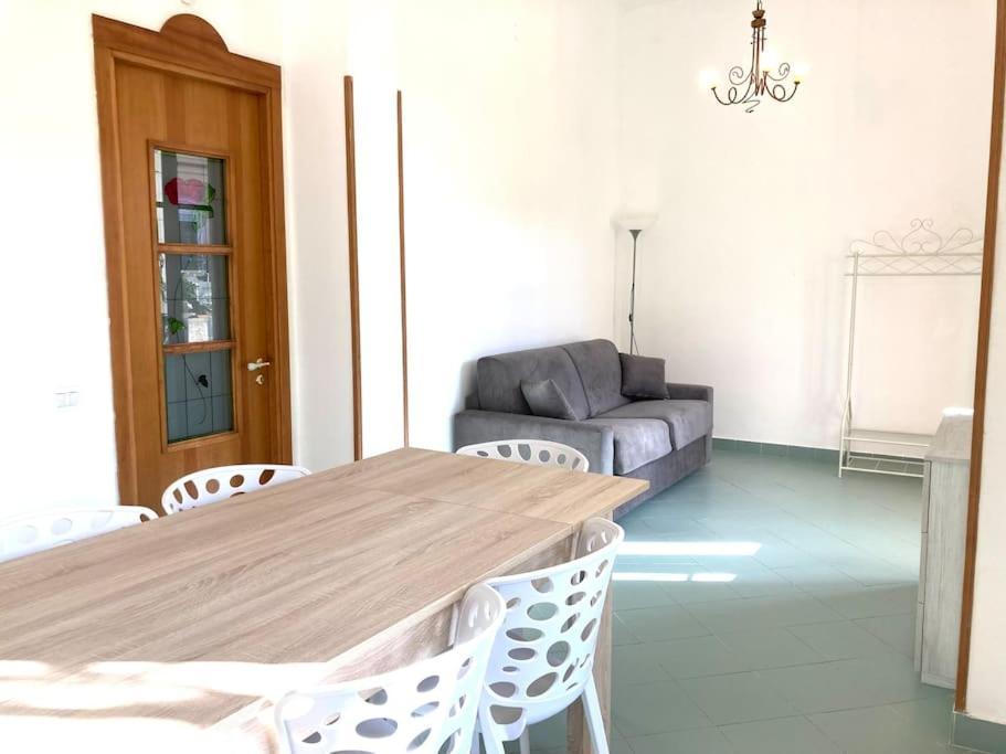 Villa Orlando Mondello Palermo Exterior foto